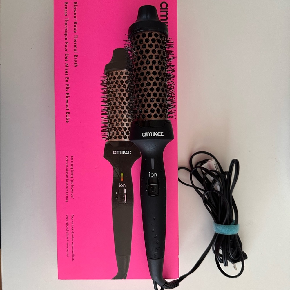 Amika Black Professional Styling Tool